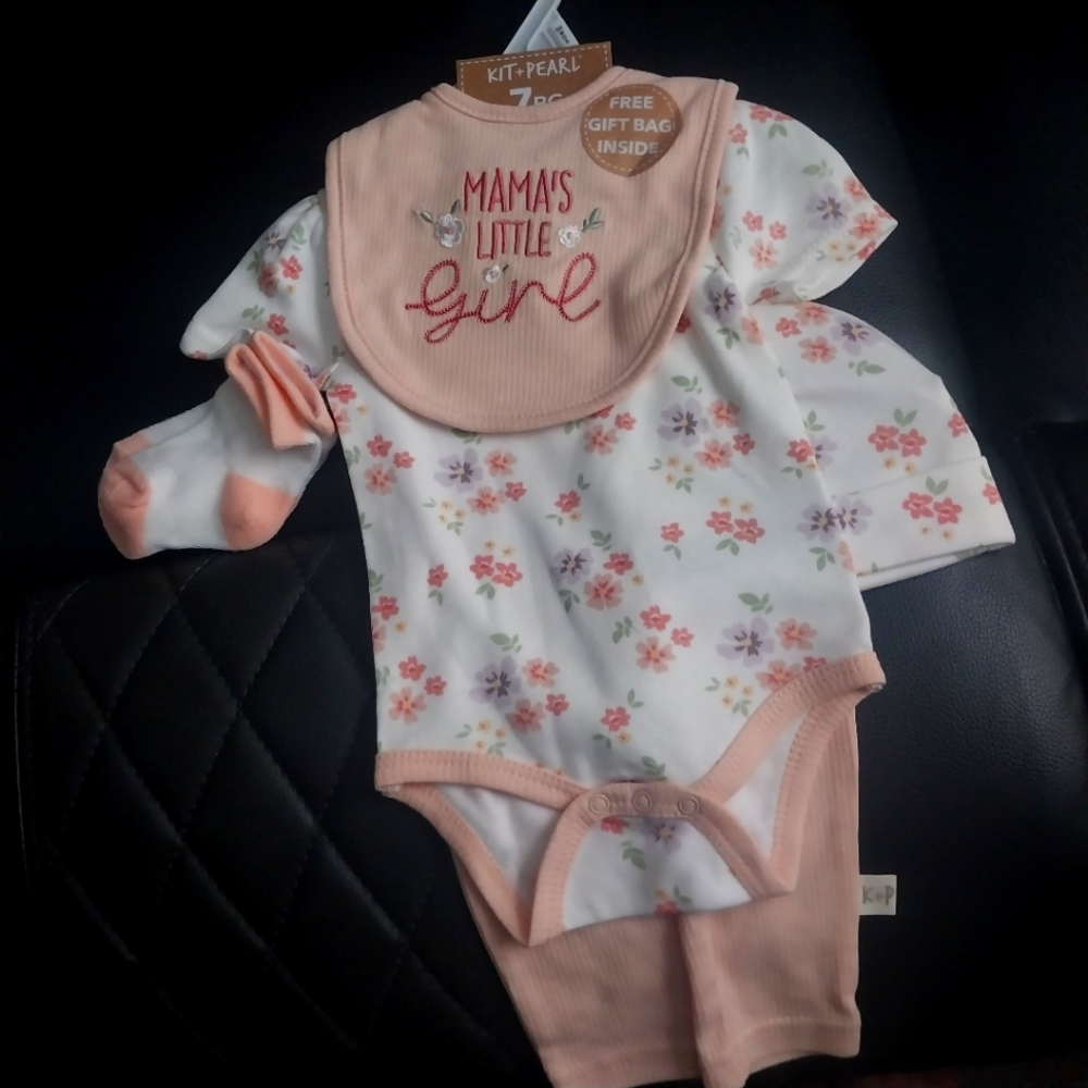 Floral Baby Bodysuit Set with Bib and Socks